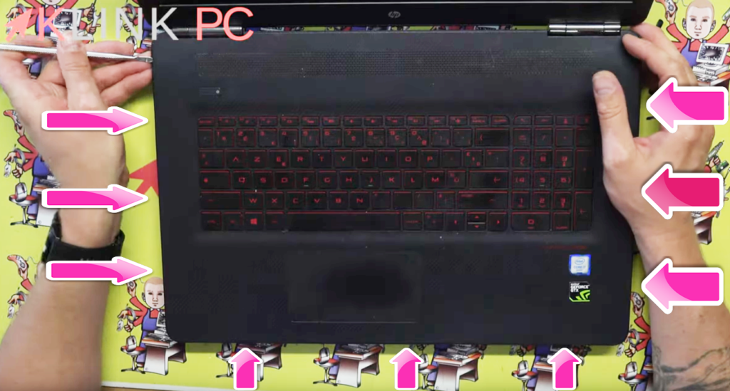 declipsage parties plastiques PC portable HP Omen 17W104